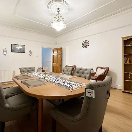Hannah Place Near Finsbury Park - 4 Double Beds, Ideal For Families, Max 8 People Londres Extérieur photo